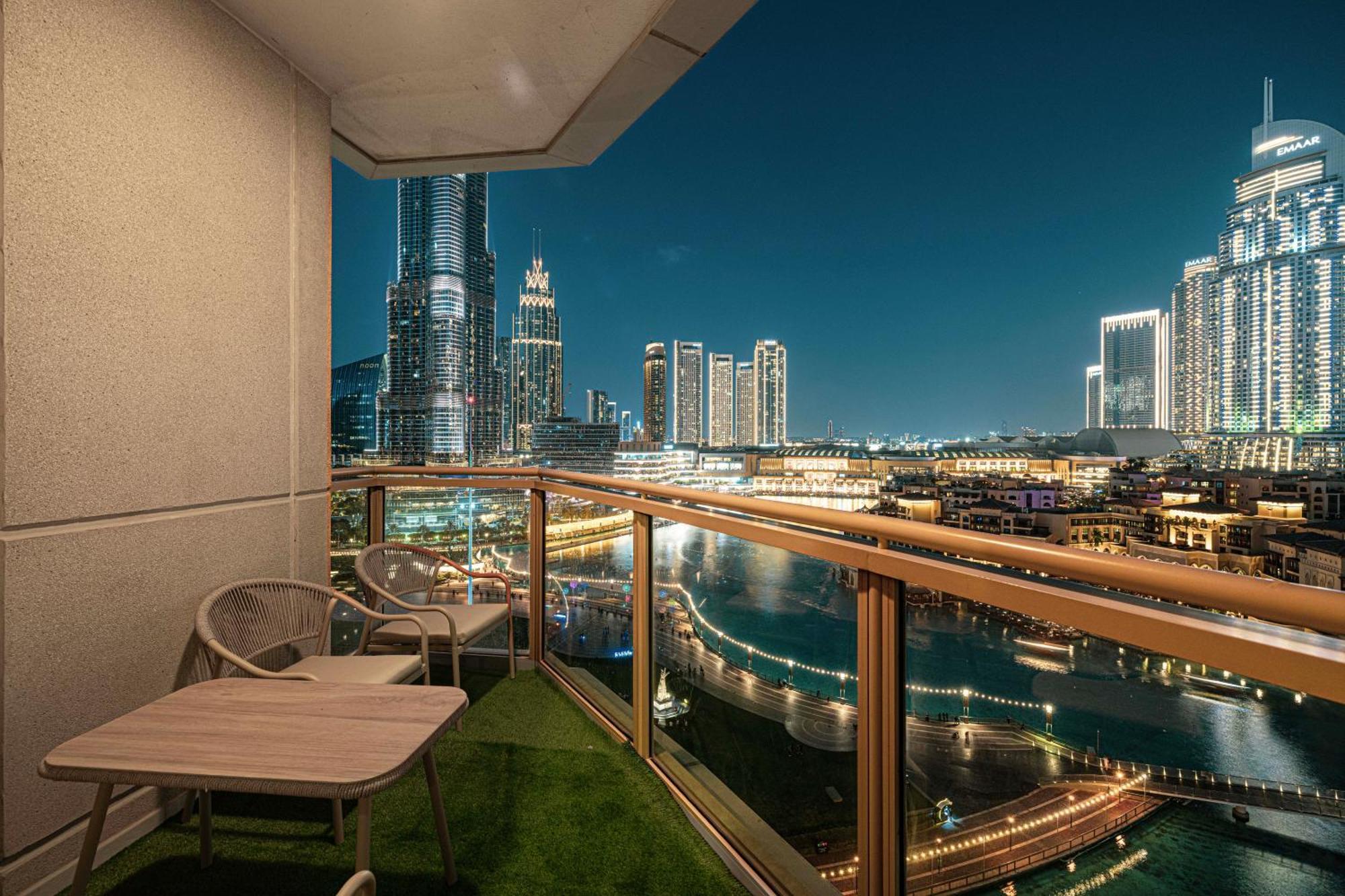 Apartment Stunning 2br Iconic Burj & Fountain View *