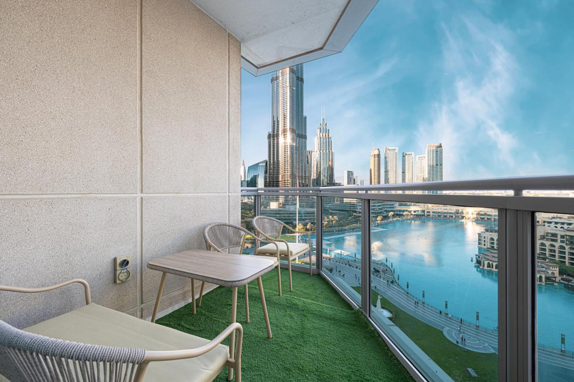 Apartment Stunning 2br Iconic Burj & Fountain View *