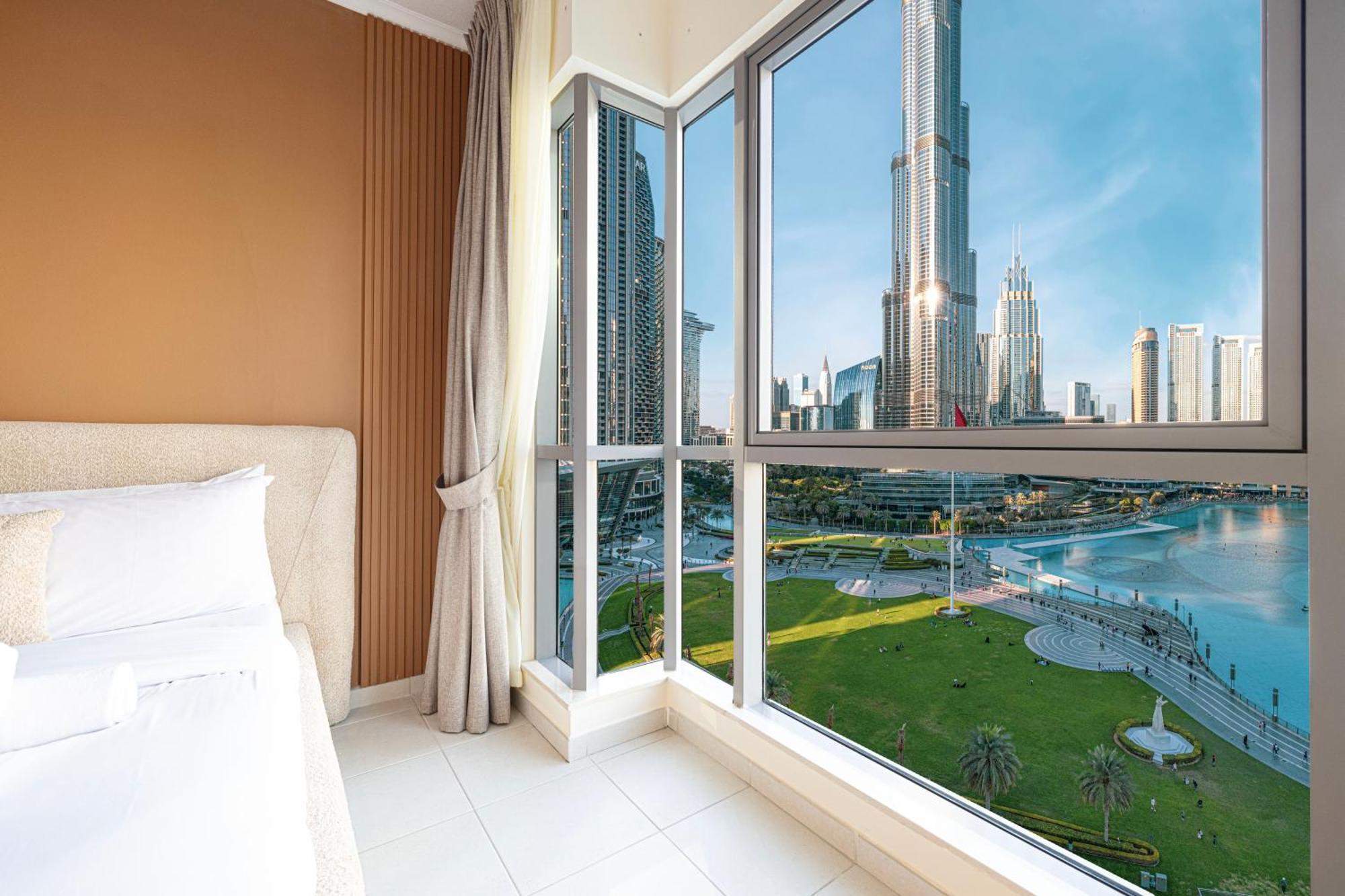 Stunning 2br Iconic Burj & Fountain View Apartment