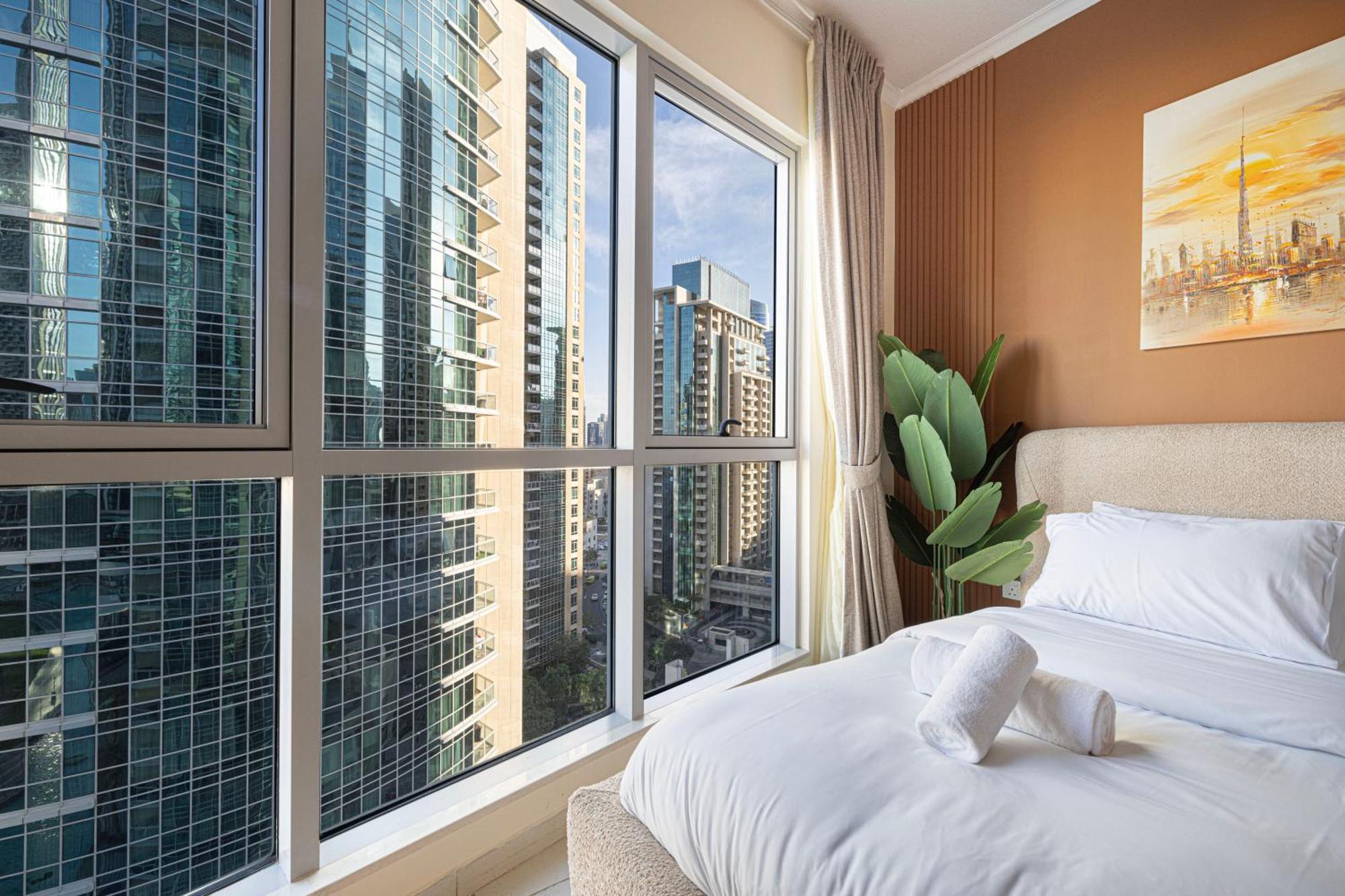 Stunning 2br Iconic Burj & Fountain View Dubai