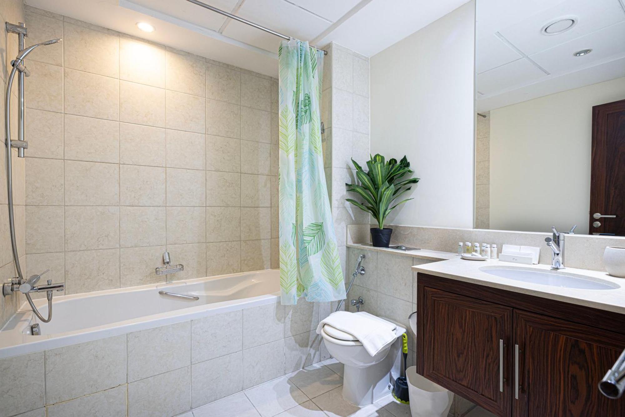 Stunning 2br Iconic Burj & Fountain View Apartment