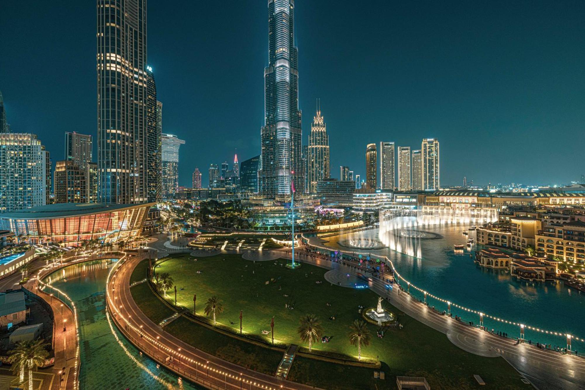 Stunning 2br Iconic Burj & Fountain View * Dubai